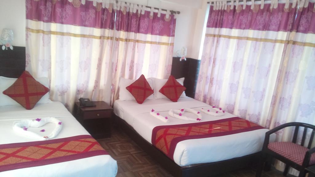 Hotel Center Lake Pokhara Quarto foto